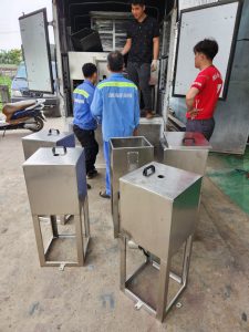 Giao hàng Bàn thao tác và Thùng hạt nhựa