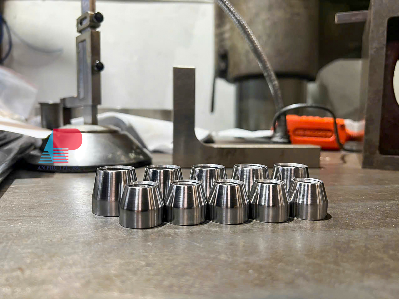 Đầu côn M16, M20