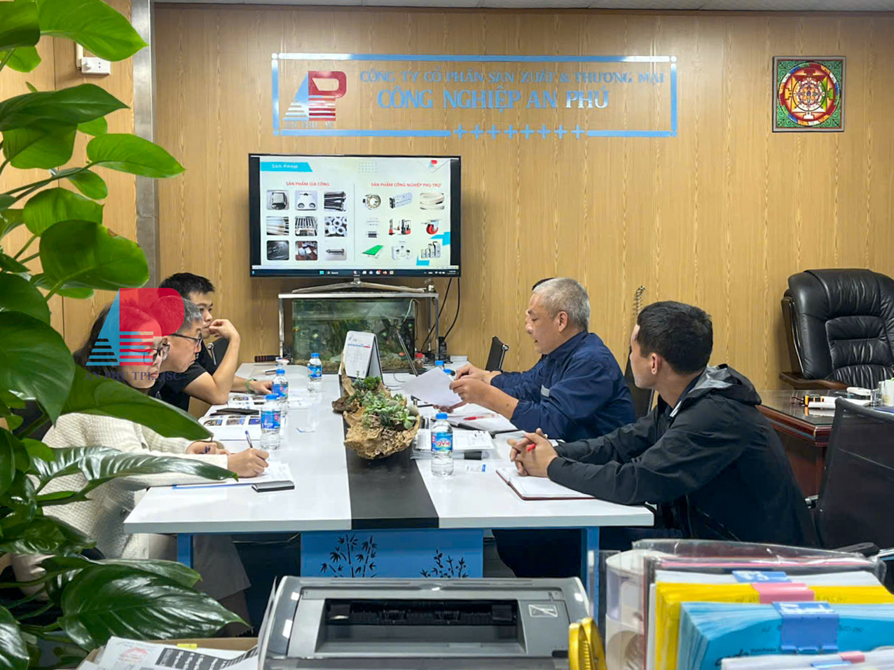 Tong giam doc cong ty tnhh amalc (nhat) den tham va dat hang tai cong nghiep an phu 2