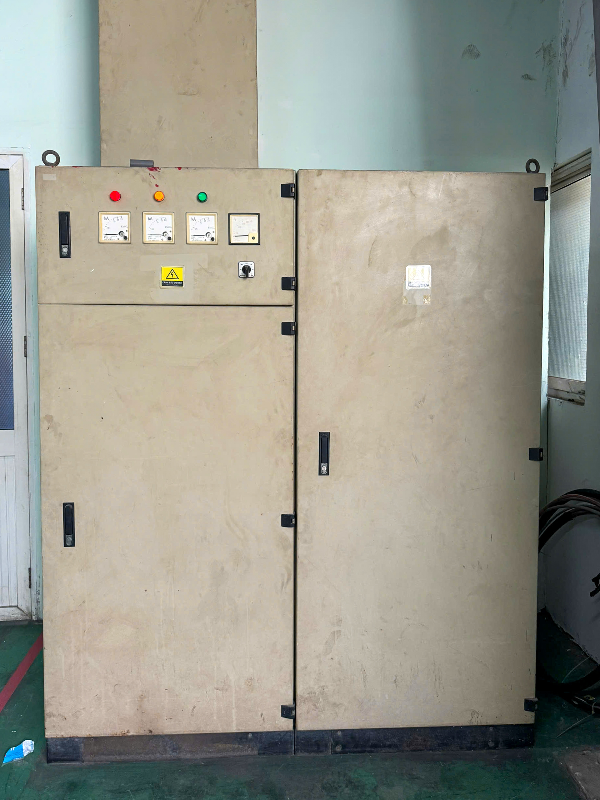 Cải tạo Tủ điện phân phối cũ. Máy cắt 2000A