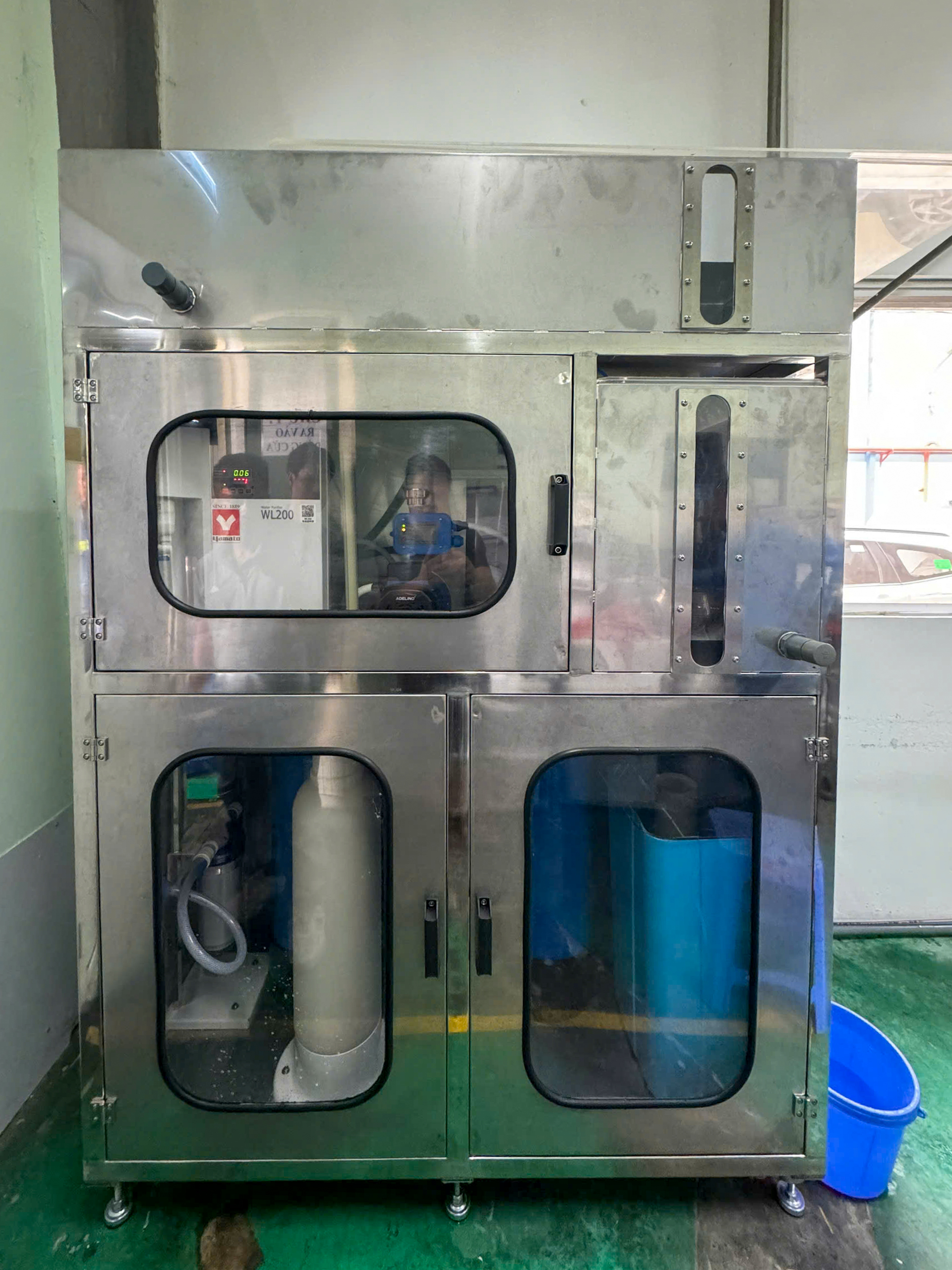 Tủ lọc nước ion