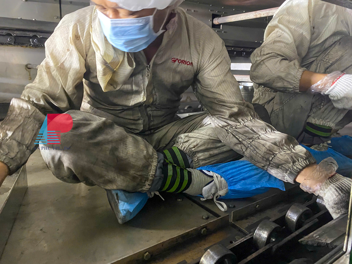 Thay xích, bảo trì lò nướng bánh công nghiệp