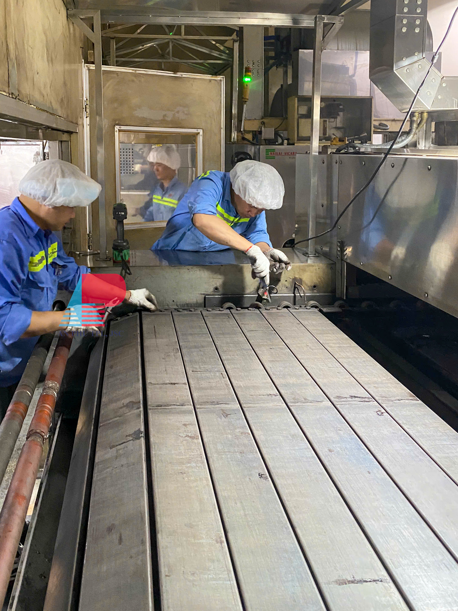 Thay xích, bảo trì lò nướng bánh công nghiệp