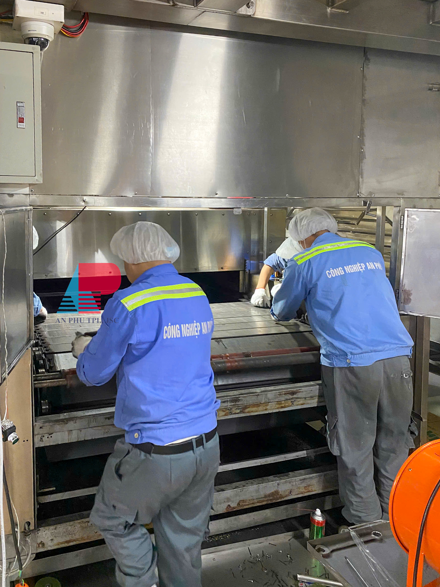 Thay xích, bảo trì lò nướng bánh công nghiệp