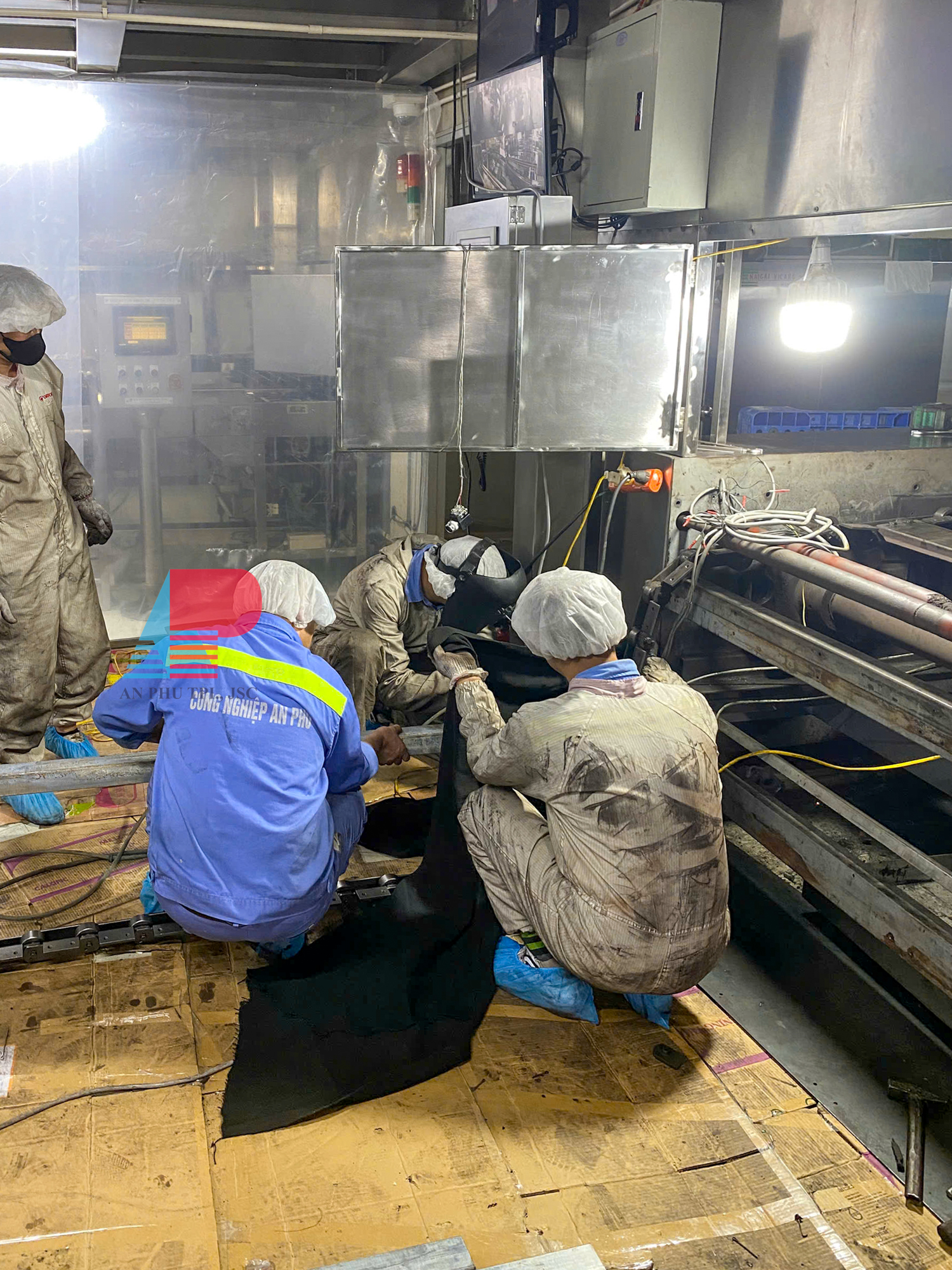 Thay xích, bảo trì lò nướng bánh công nghiệp